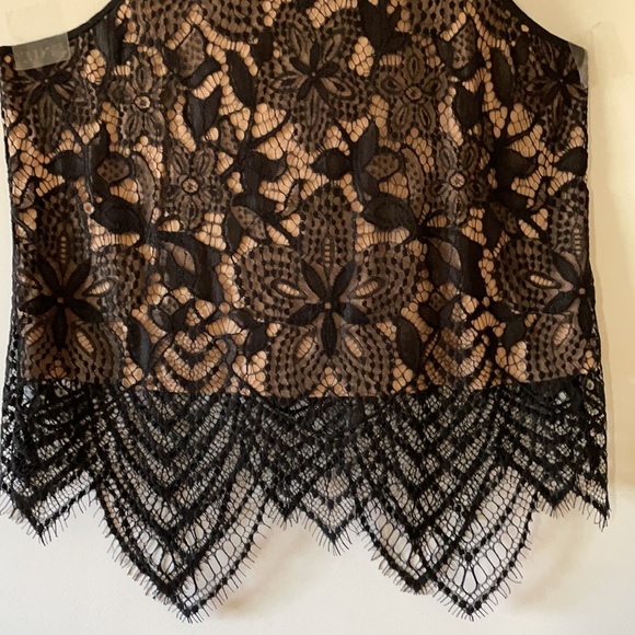 NWT Express lace tank top - Picture 3 of 4